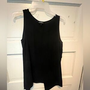 Express Tank with V opening in the back